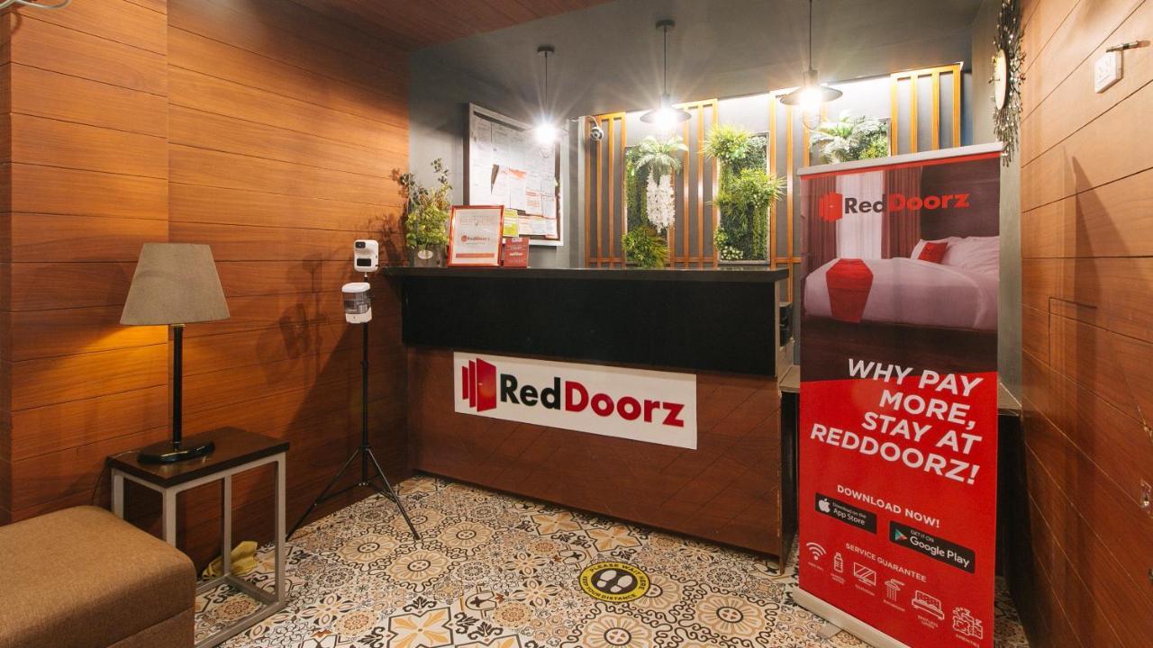 Reddoorz @ Gardenview Hotel Gtower 安吉利斯 外观 照片